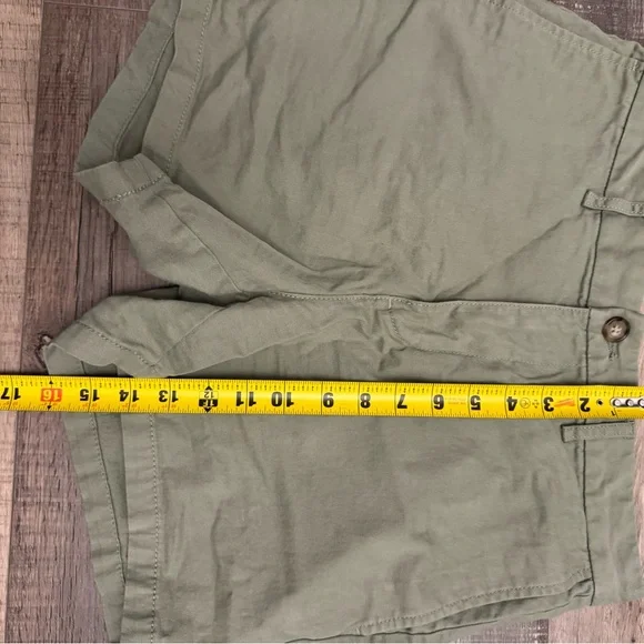 Old Navy Slim Shorts — Olive - Picture 4 of 6